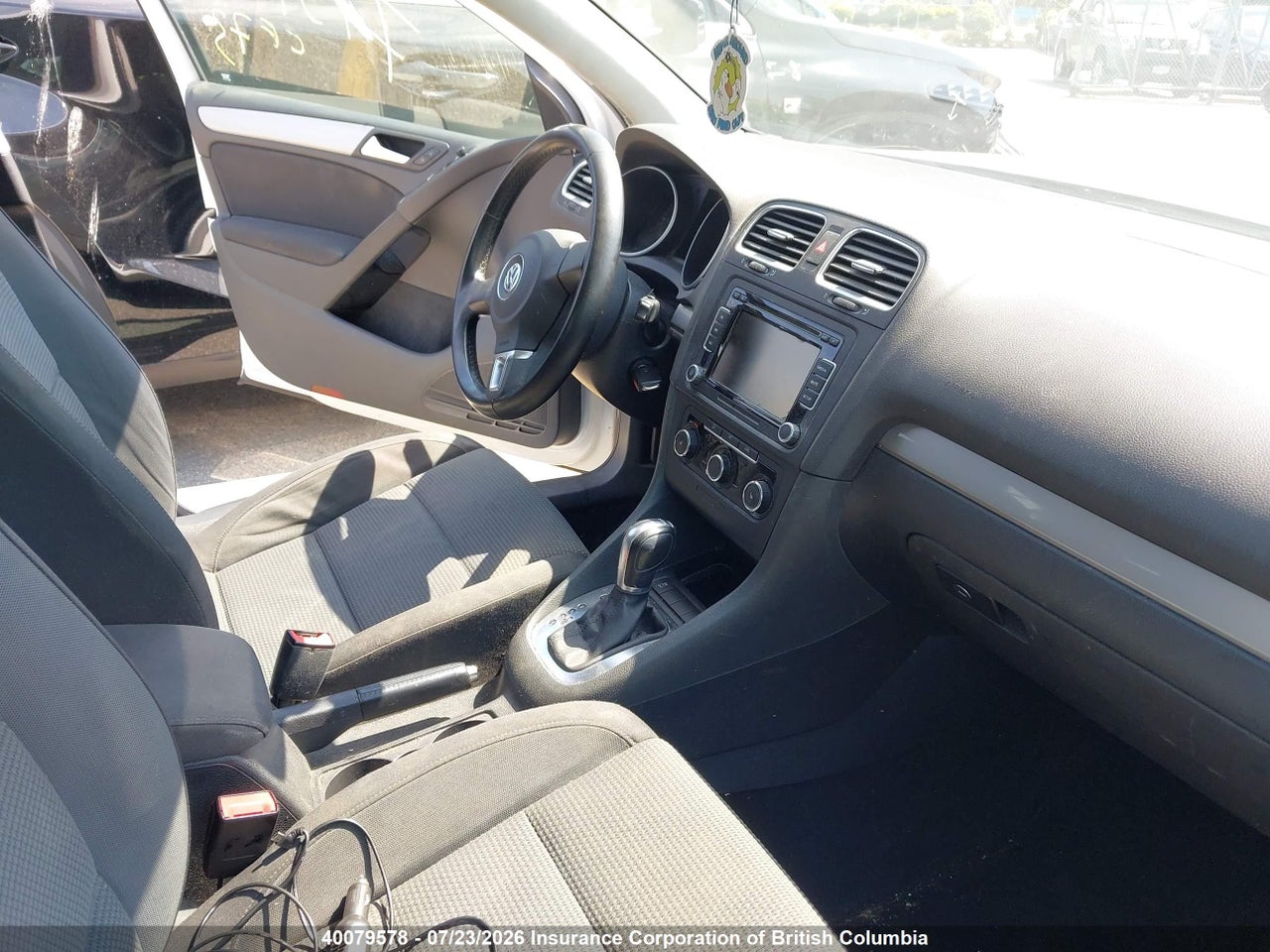 2011 VOLKSWAGEN GOLF thumbnail 6