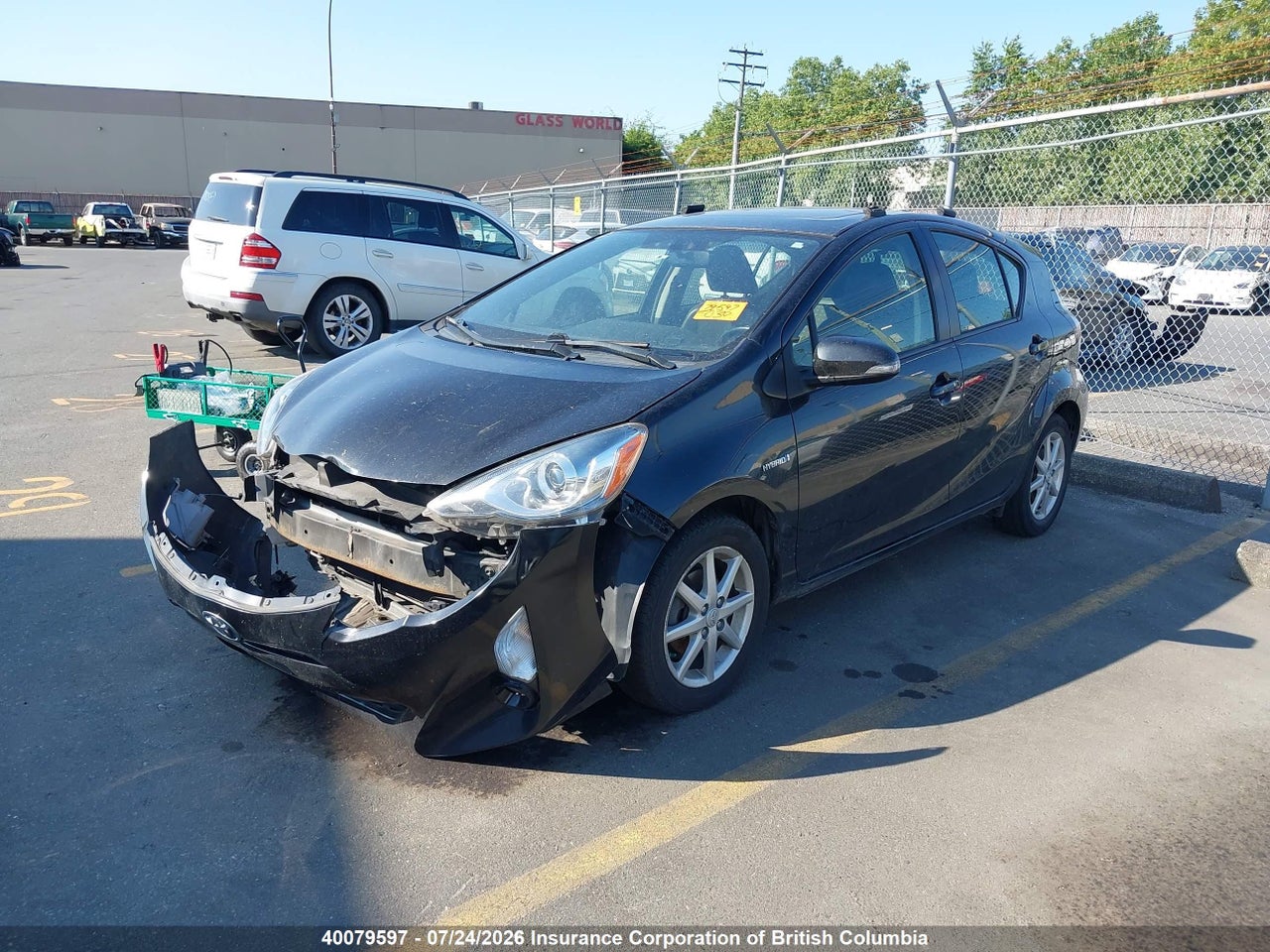 2015 TOYOTA PRIUS thumbnail 3