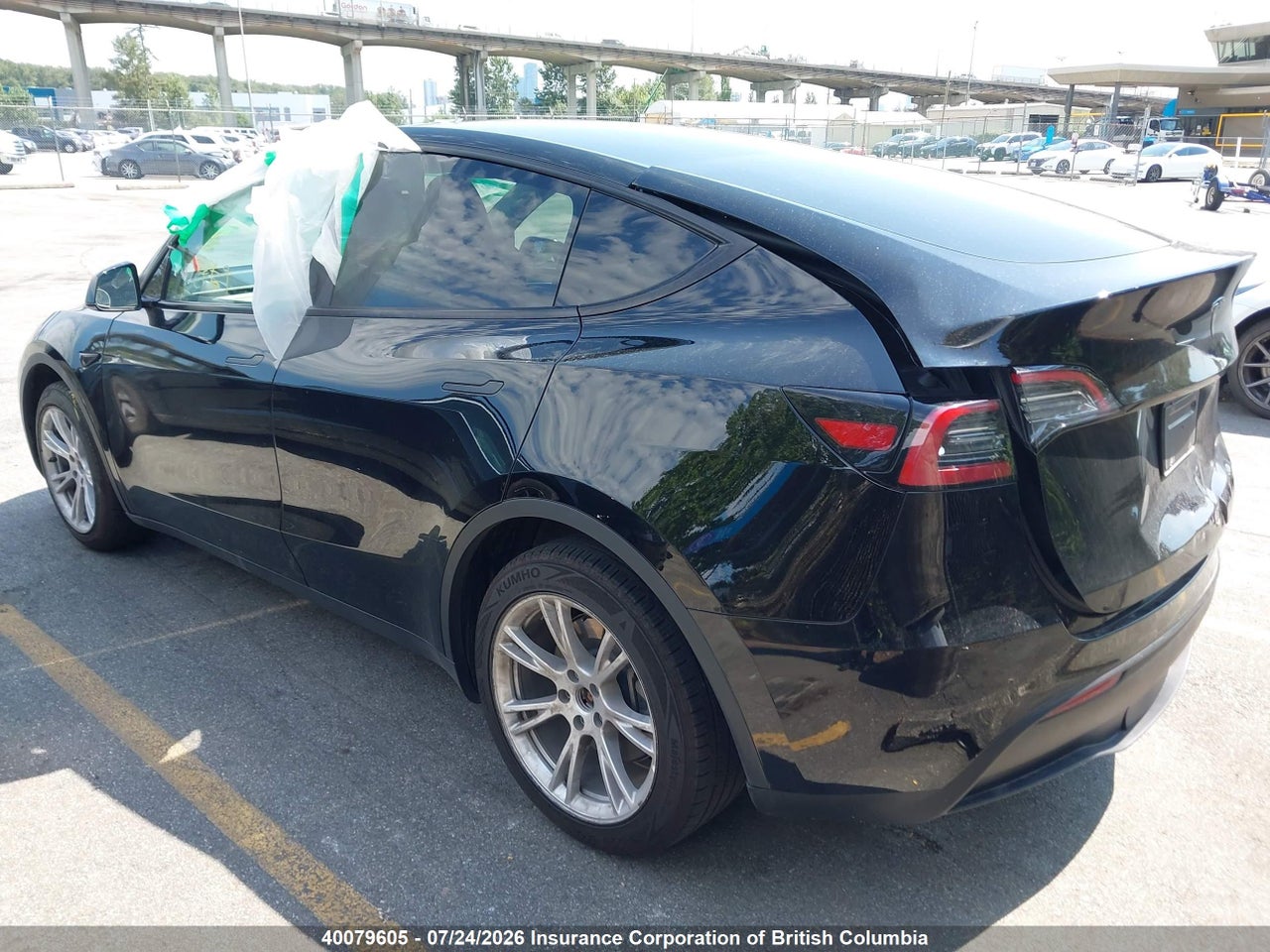 2023 TESLA MODEL Y RWD thumbnail 4