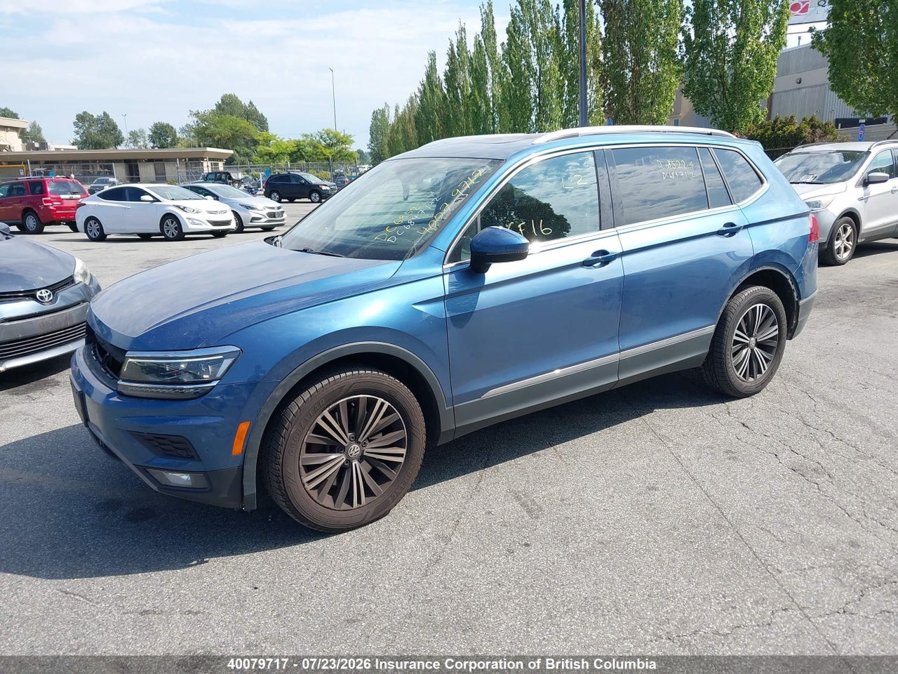 2018 VOLKSWAGEN TIGUAN SEL PREMIUM thumbnail 3