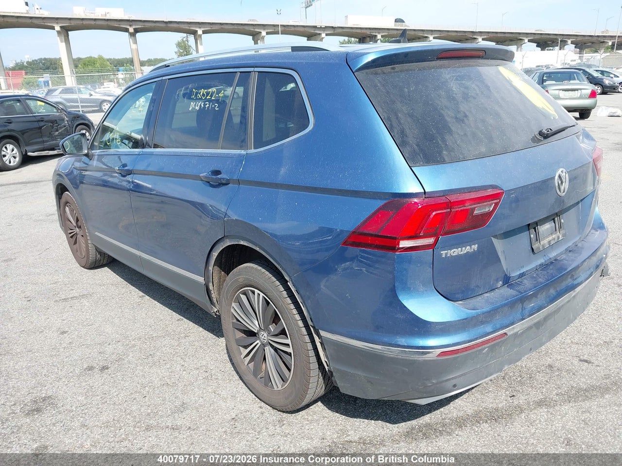 2018 VOLKSWAGEN TIGUAN SEL PREMIUM thumbnail 4