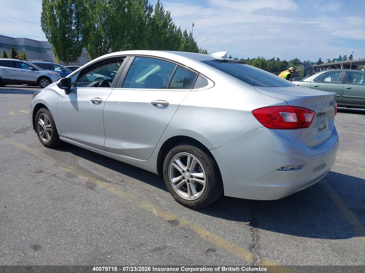 2017 CHEVROLET CRUZE thumbnail 4