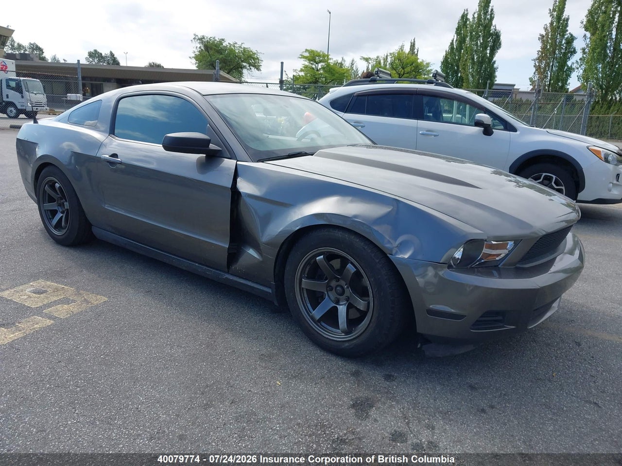 2011 FORD MUSTANG VALUE LEADER thumbnail 2
