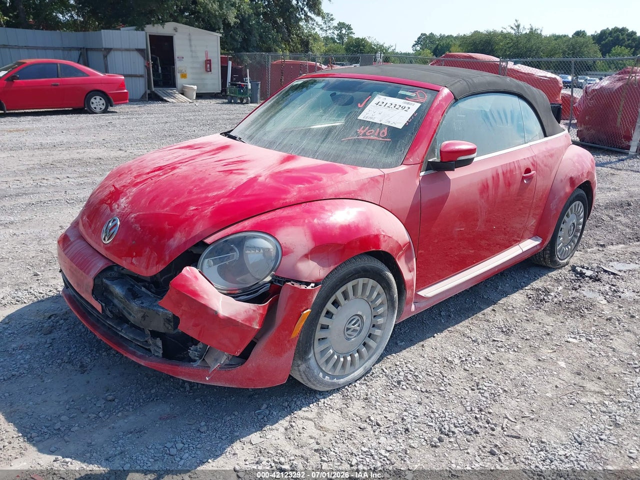 2015 VOLKSWAGEN BEETLE 1.8T thumbnail 3