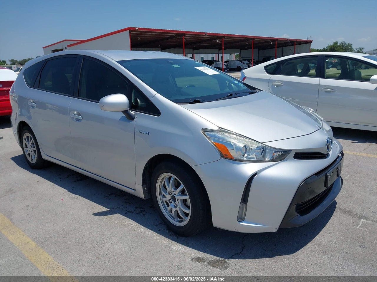 2016 Toyota Prius v (+)