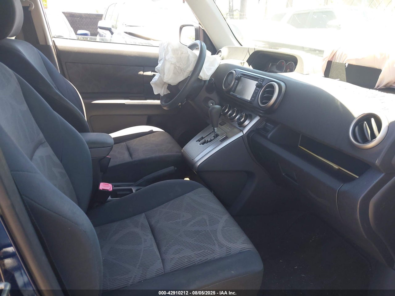 2015 SCION XB 686 PARKLAN EDITION · 5/12