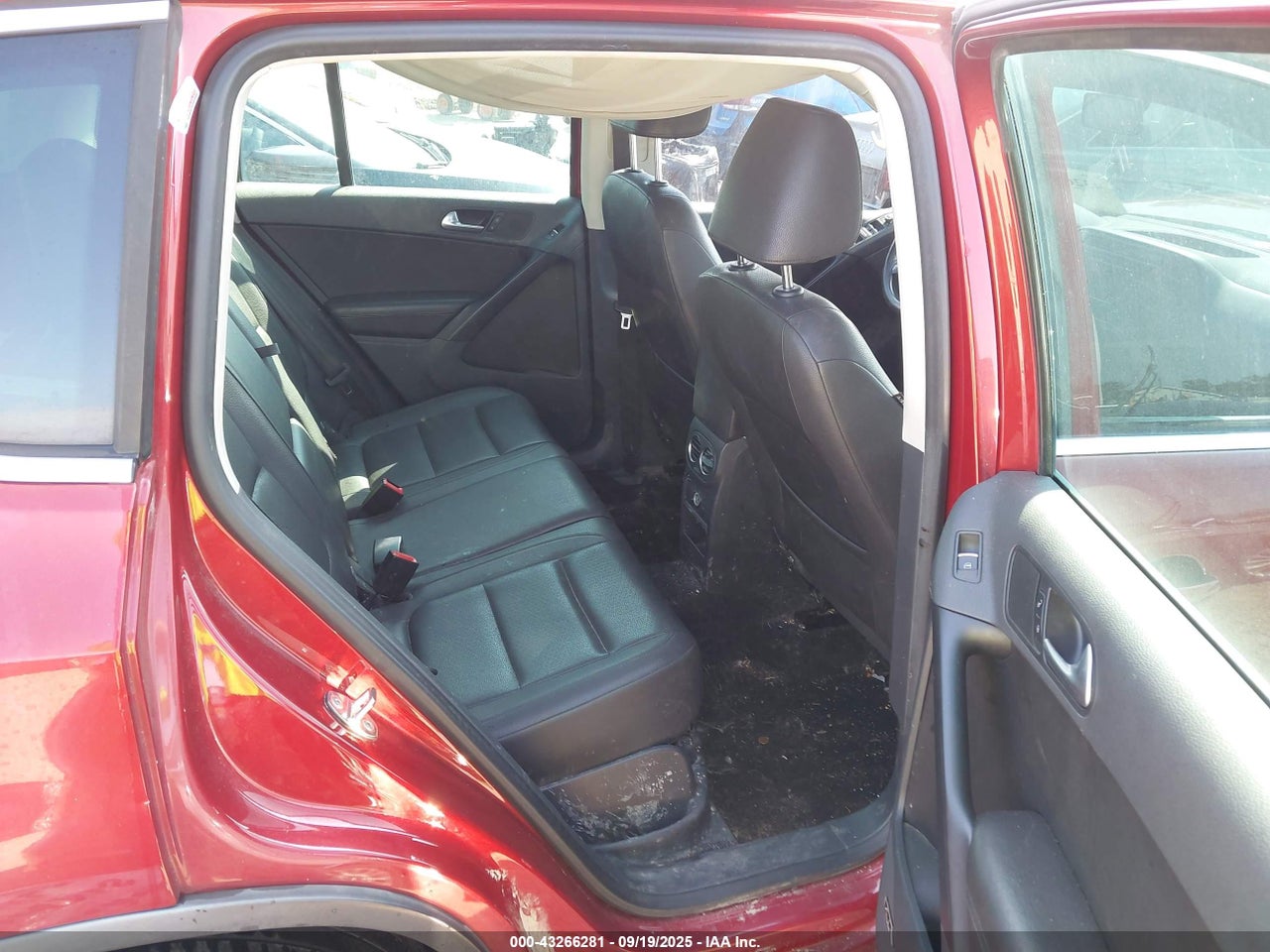 2014 VOLKSWAGEN TIGUAN SEL thumbnail 9