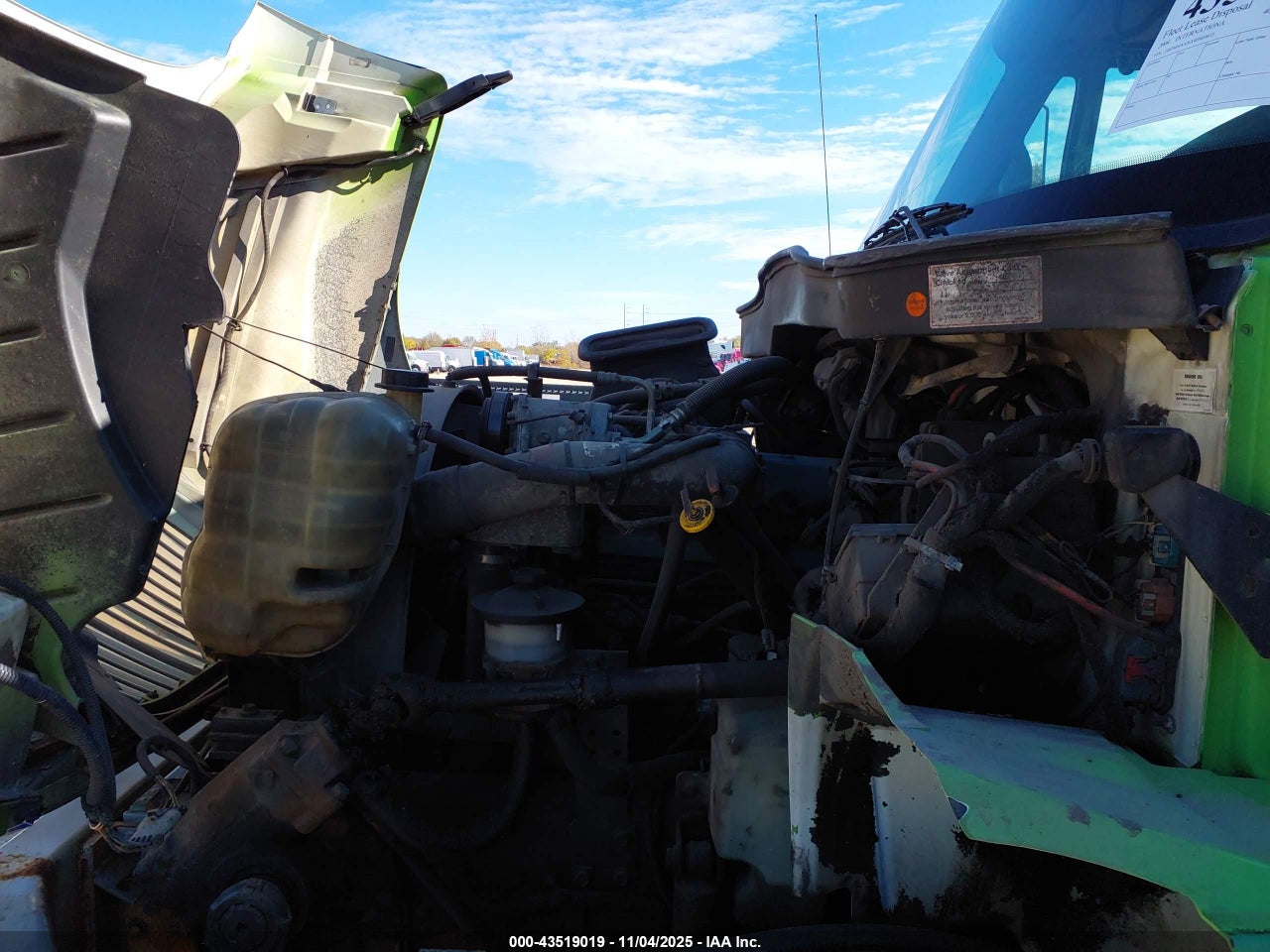 2004 INTERNATIONAL 4000 4300 thumbnail 11