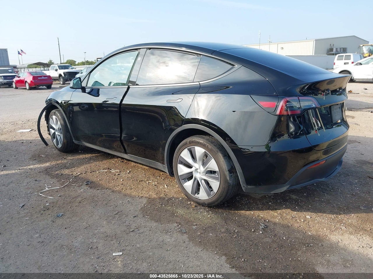 2024 TESLA MODEL Y RWD thumbnail 4