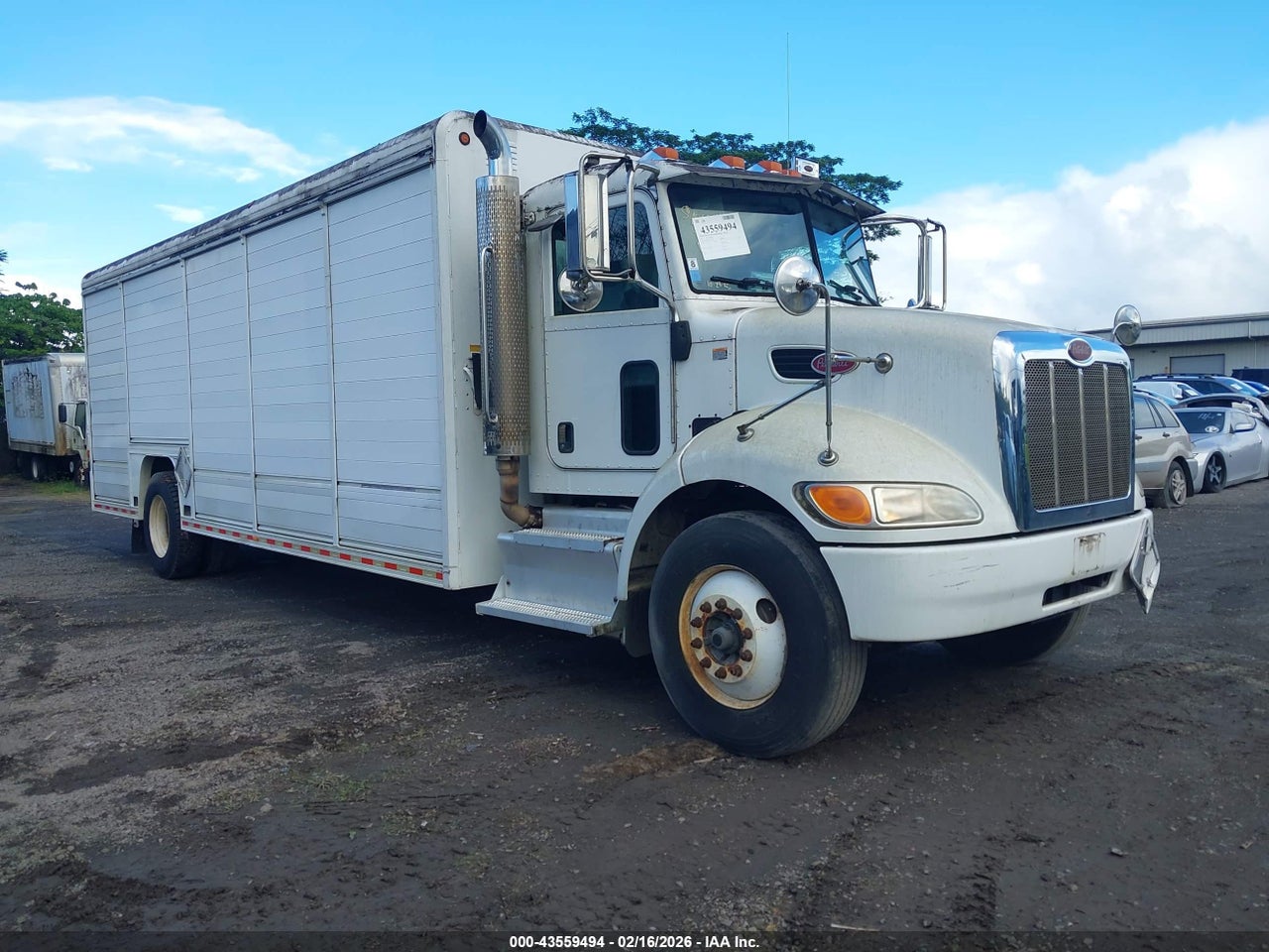 2NP2HJ7X9EM****** · 2014 PETERBILT 337