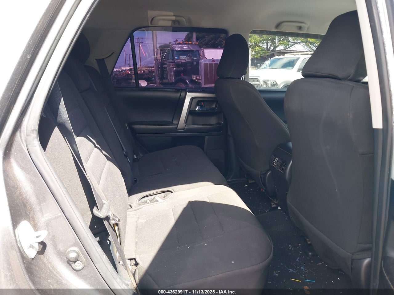 2016 TOYOTA 4RUNNER SR5 thumbnail 9