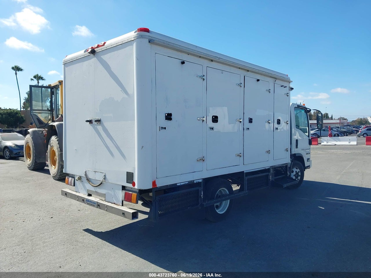 2017 ISUZU NPR GAS REG   thumbnail 5