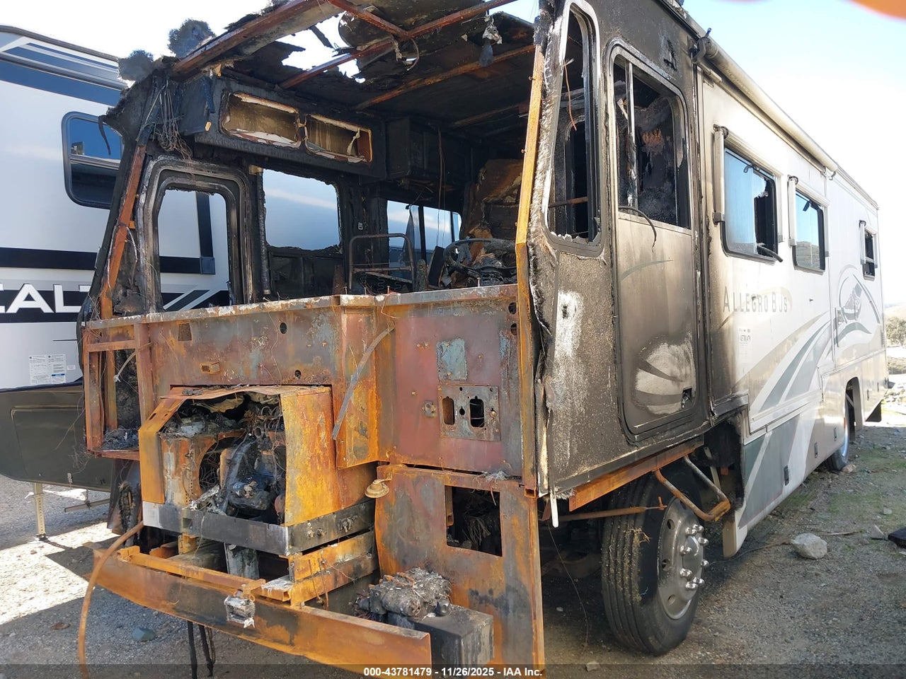 1999 FREIGHTLINER CHASSIS X LINE MOTOR HOME thumbnail 3