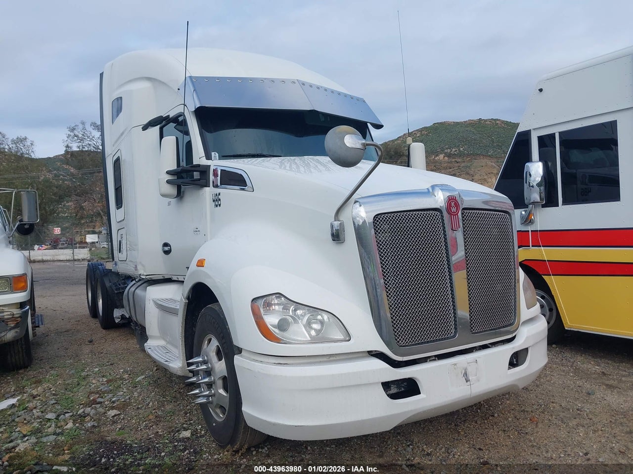 1XKYD49X2FJ****** · 2015 KENWORTH CONSTRUCTION T680 · 1/12