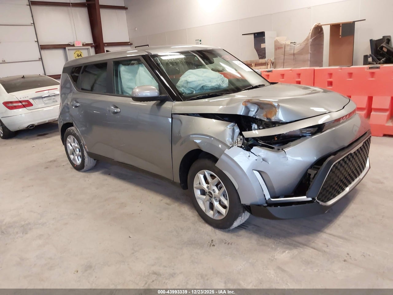 2025 KIA SOUL LX thumbnail 2