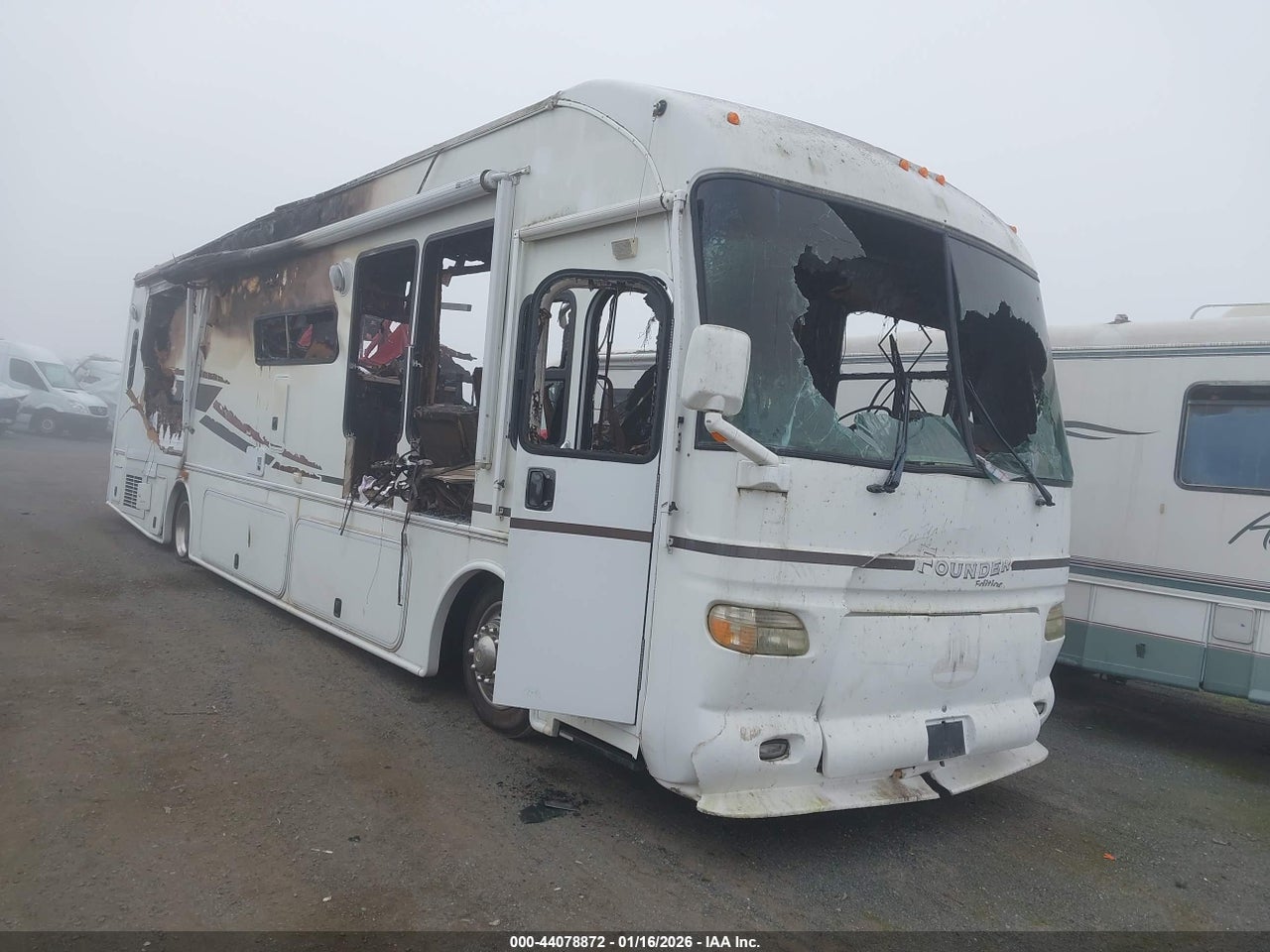 4UZACJDC76C****** · 2006 FREIGHTLINER CHASSIS X LINE MOTOR HOME