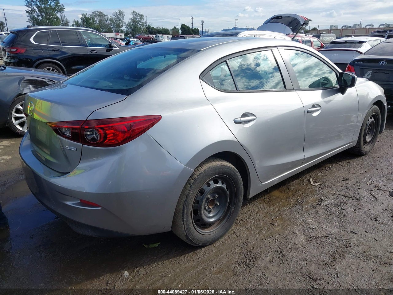 2015 MAZDA MAZDA3 I SPORT · 4/12