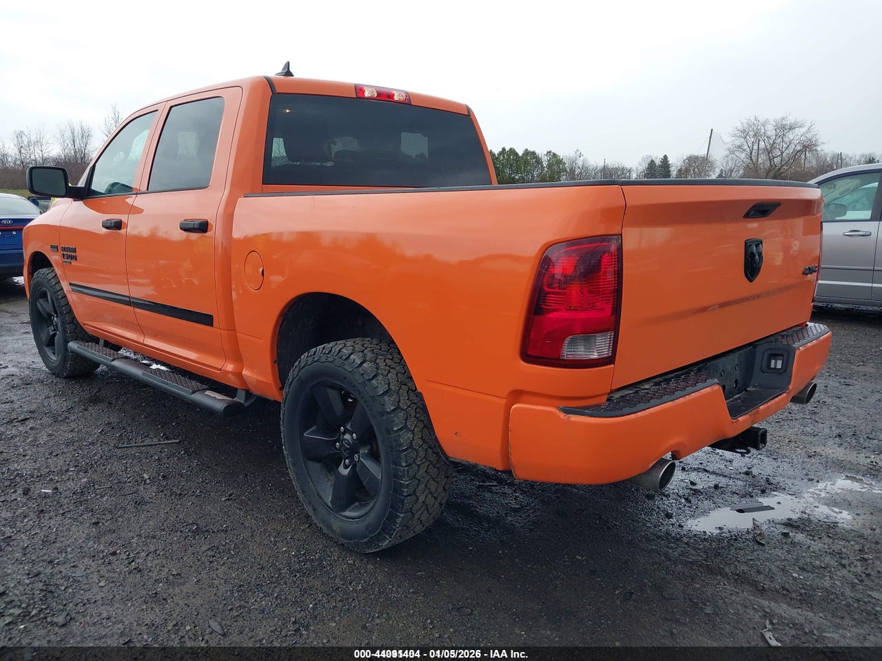 2019 RAM 1500 CLASSIC ST thumbnail 4