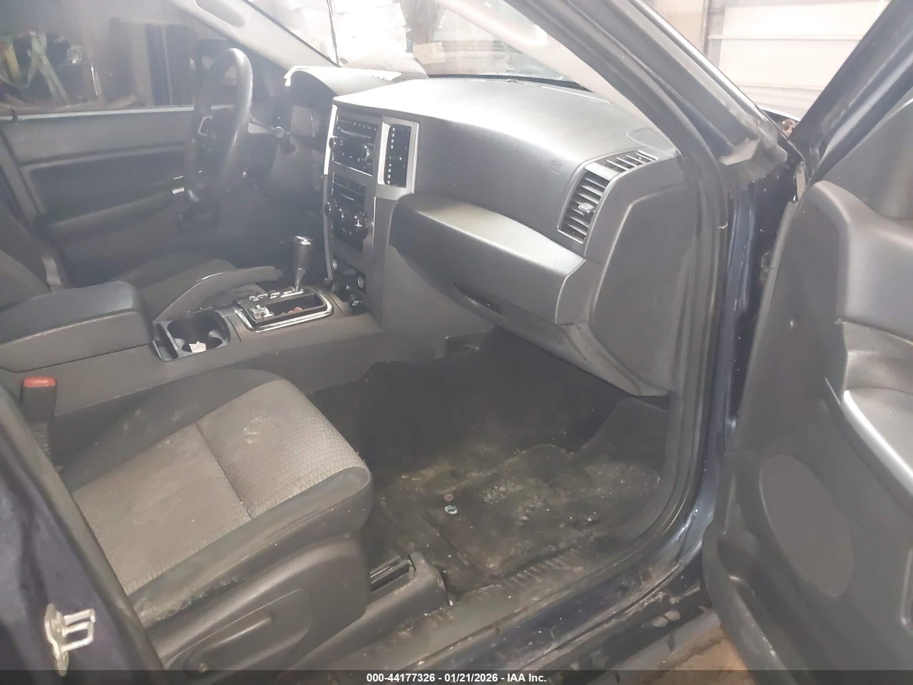 2008 JEEP GRAND CHEROKEE LAREDO thumbnail 6