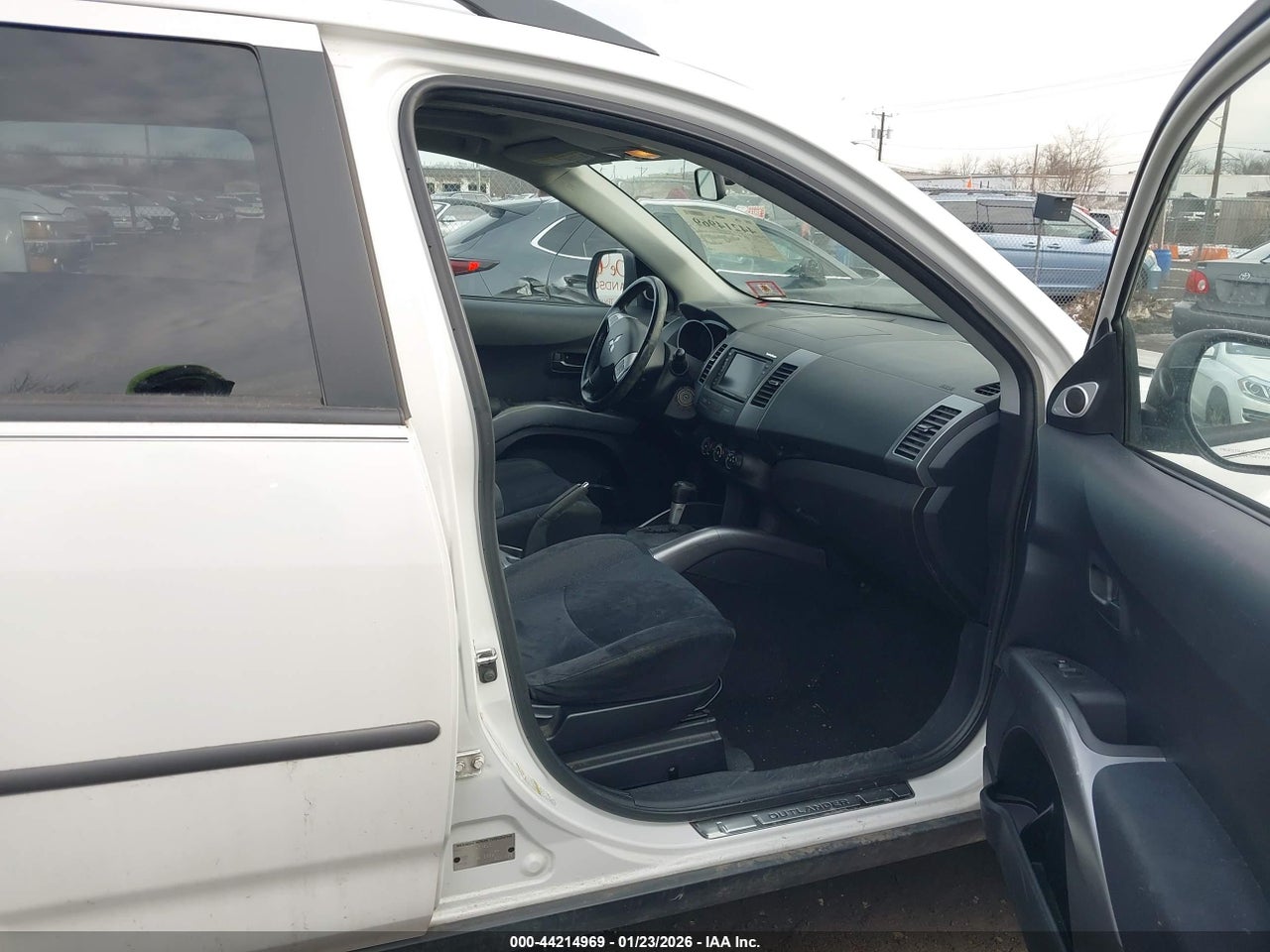 2007 MITSUBISHI OUTLANDER LS thumbnail 6