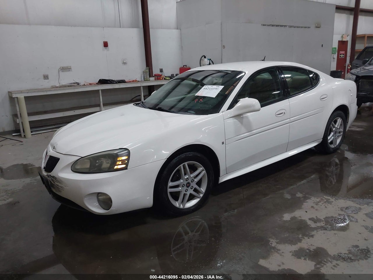 2006 PONTIAC GRAND PRIX GT thumbnail 3