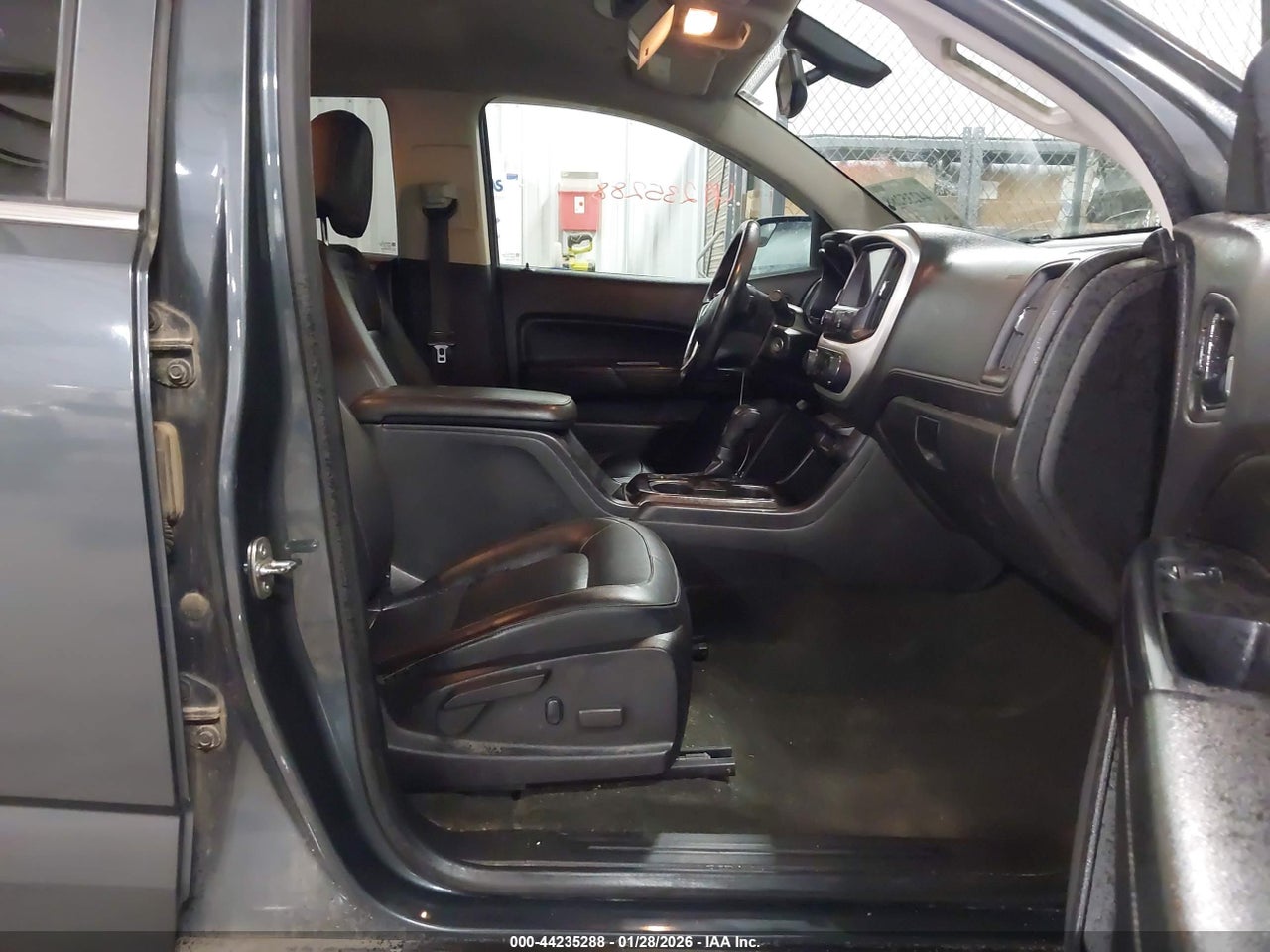 2015 GMC CANYON SLT thumbnail 6