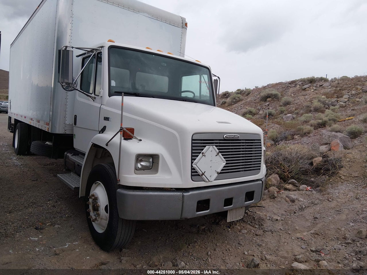 1FVABTBVX2H****** · 2002 FREIGHTLINER MEDIUM CONVENTIONAL FL70