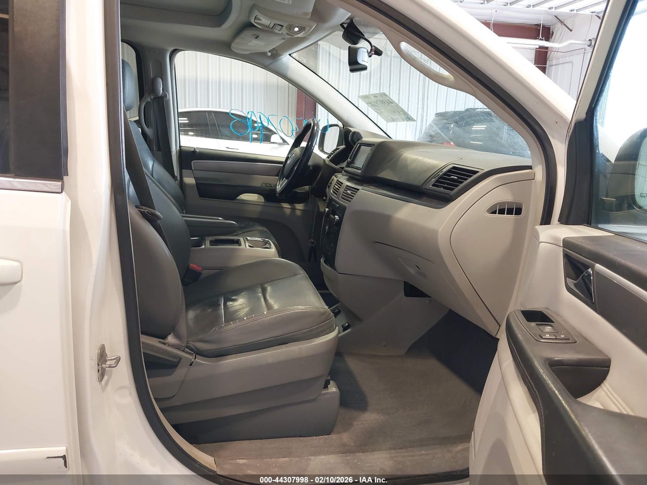 2012 VOLKSWAGEN ROUTAN SEL thumbnail 6