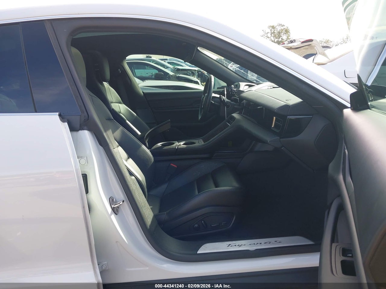 2020 PORSCHE TAYCAN 4S thumbnail 6