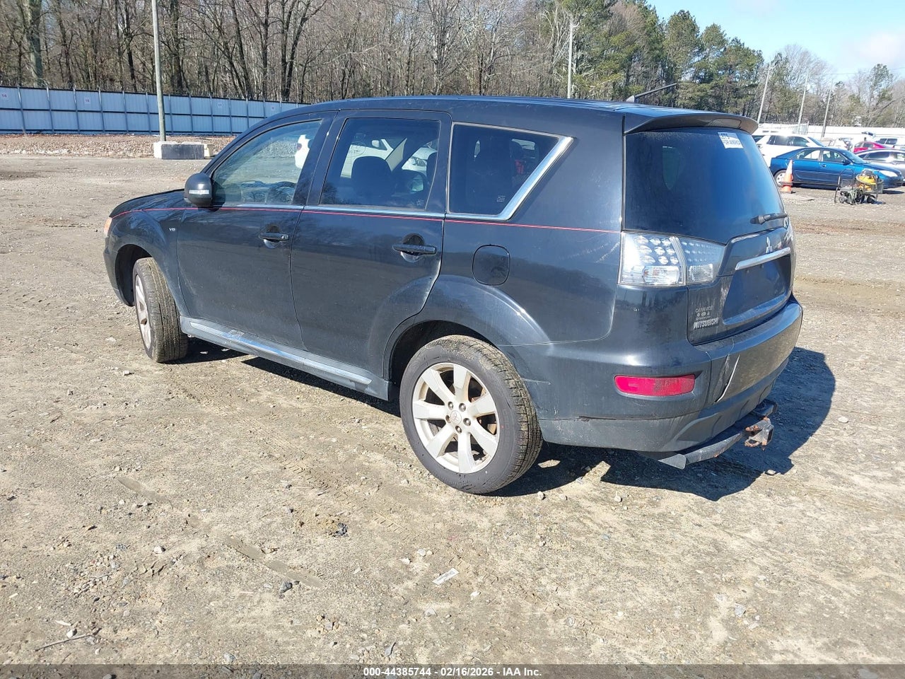 2011 MITSUBISHI OUTLANDER XLS thumbnail 4