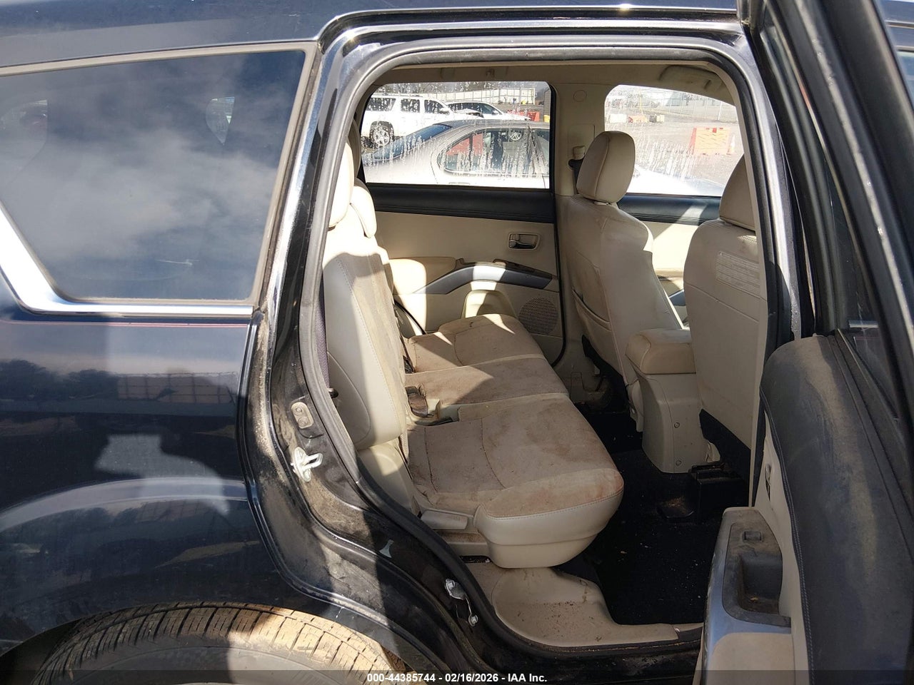 2011 MITSUBISHI OUTLANDER XLS thumbnail 9