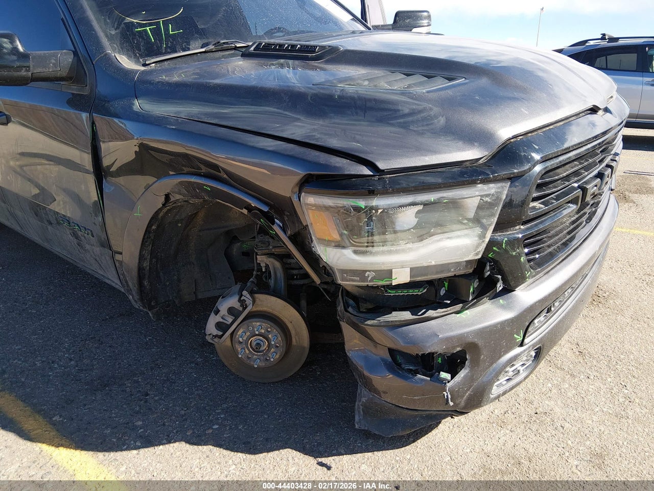 2021 RAM 1500 LARAMIE  4X4 5'7 BOX thumbnail 7