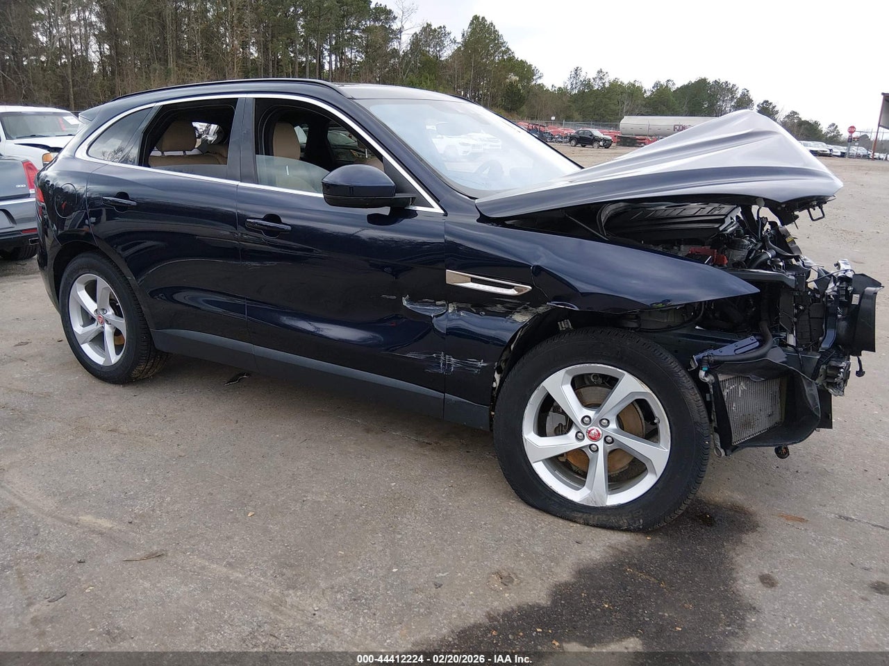 SADCJ2FX3LA****** · 2020 JAGUAR F-PACE PREMIUM P250 AWD AUTOMATIC