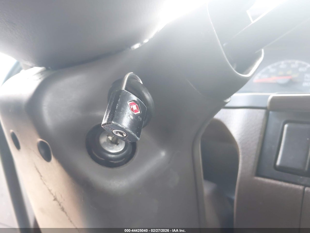 4V4NC9EG4HN****** · 2017 VOLVO VNL   · 11/12