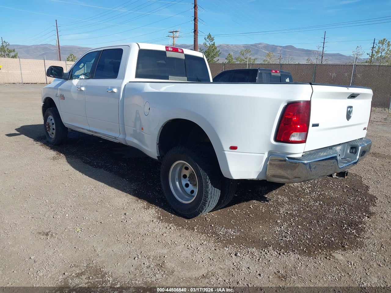 2012 RAM 3500 SLT thumbnail 4