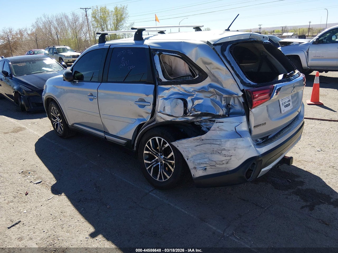 2016 MITSUBISHI OUTLANDER ES thumbnail 4