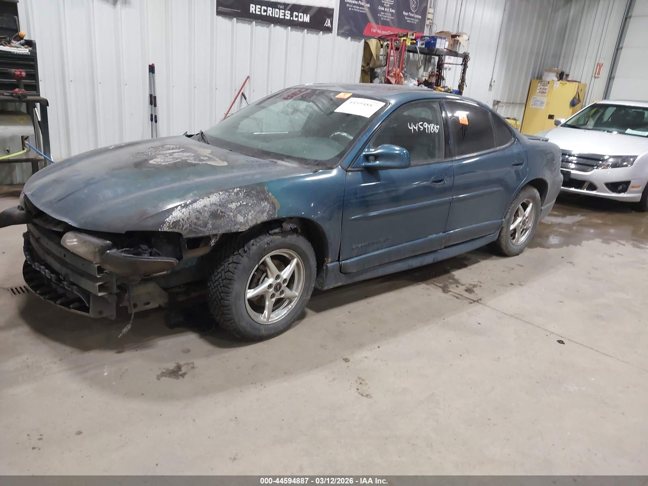 2002 PONTIAC GRAND PRIX GT thumbnail 3