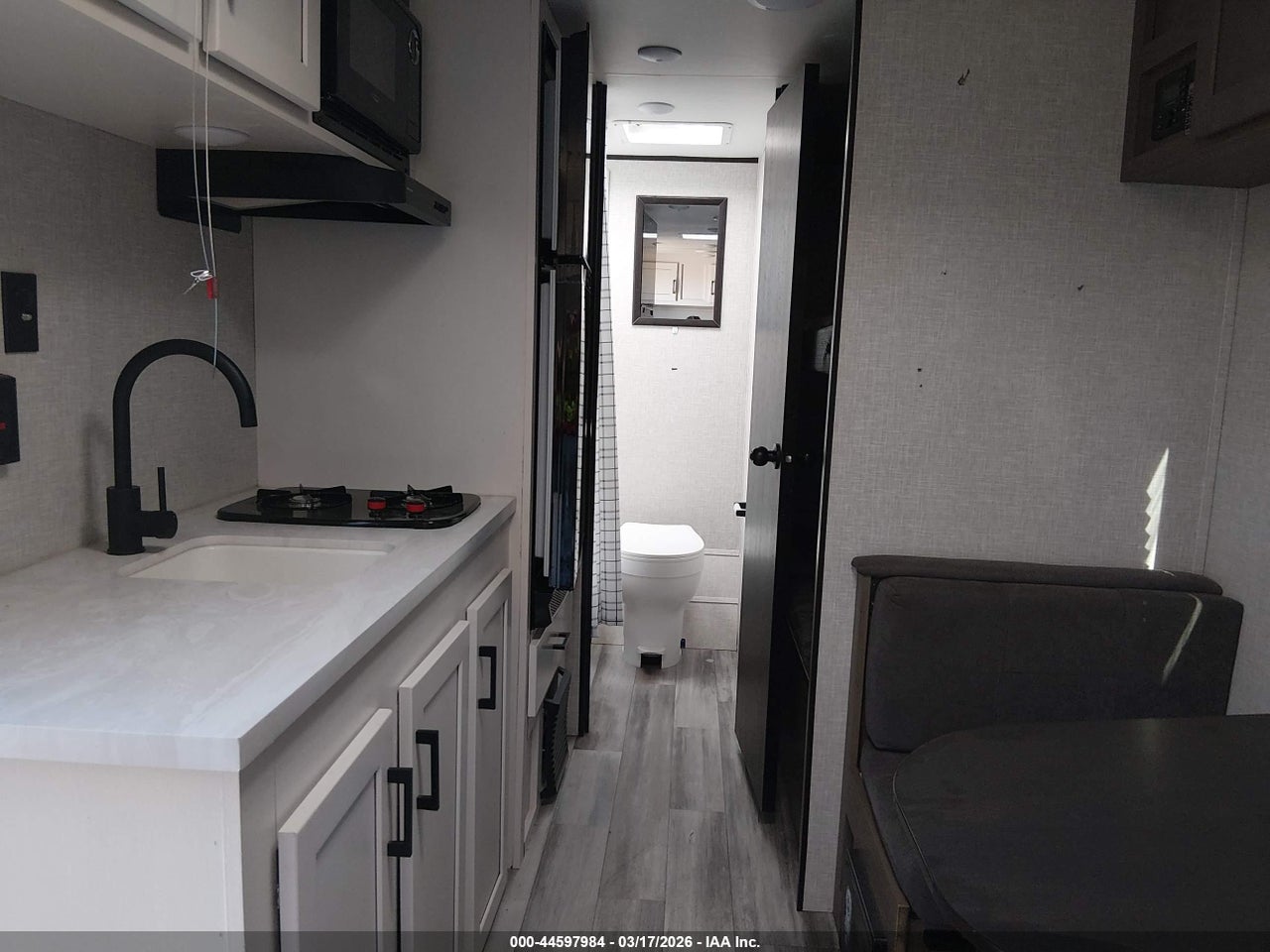 2024 JAYCO JAY FLIGHT   thumbnail 9