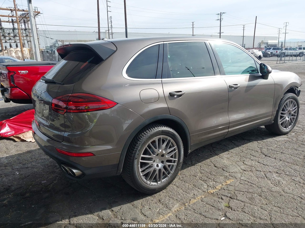 2016 PORSCHE CAYENNE S thumbnail 5