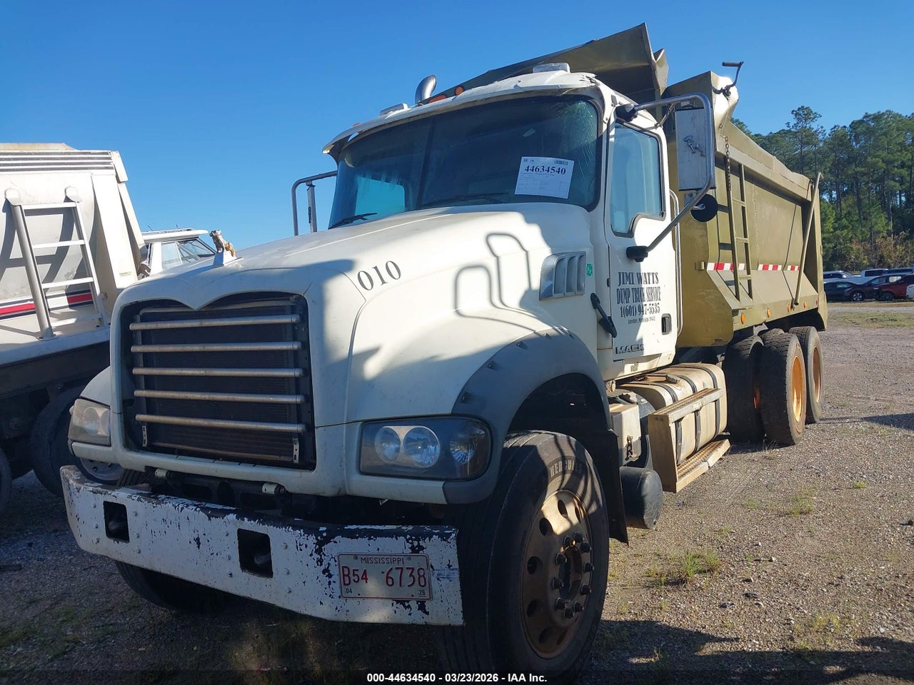 2013 MACK 700 GU700 thumbnail 3