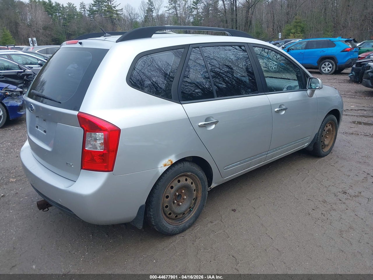 2010 KIA RONDO EX/EX-PREMIUM thumbnail 5