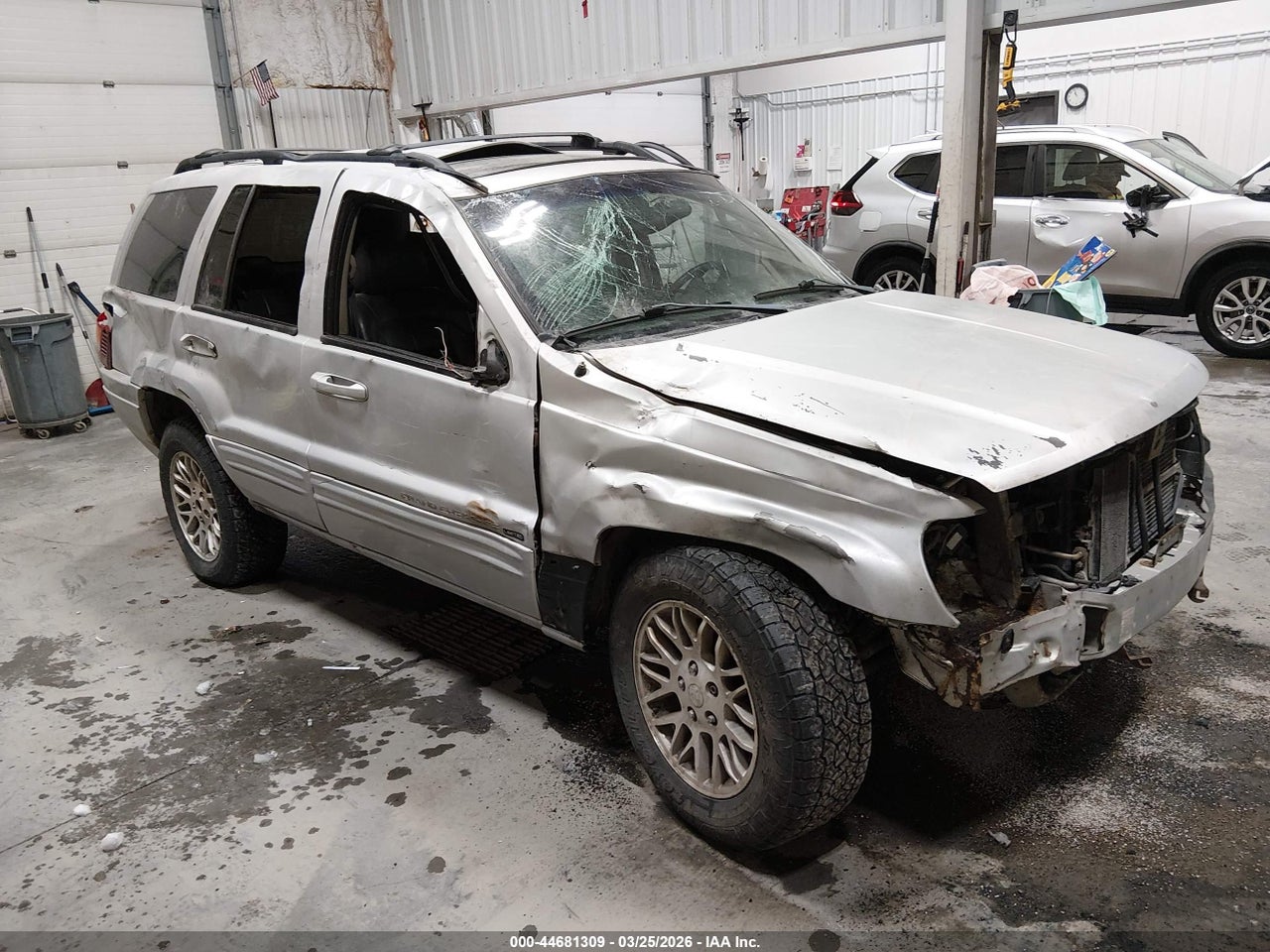 2004 JEEP GRAND CHEROKEE LIMITED thumbnail 2