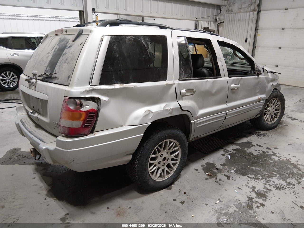 2004 JEEP GRAND CHEROKEE LIMITED thumbnail 5