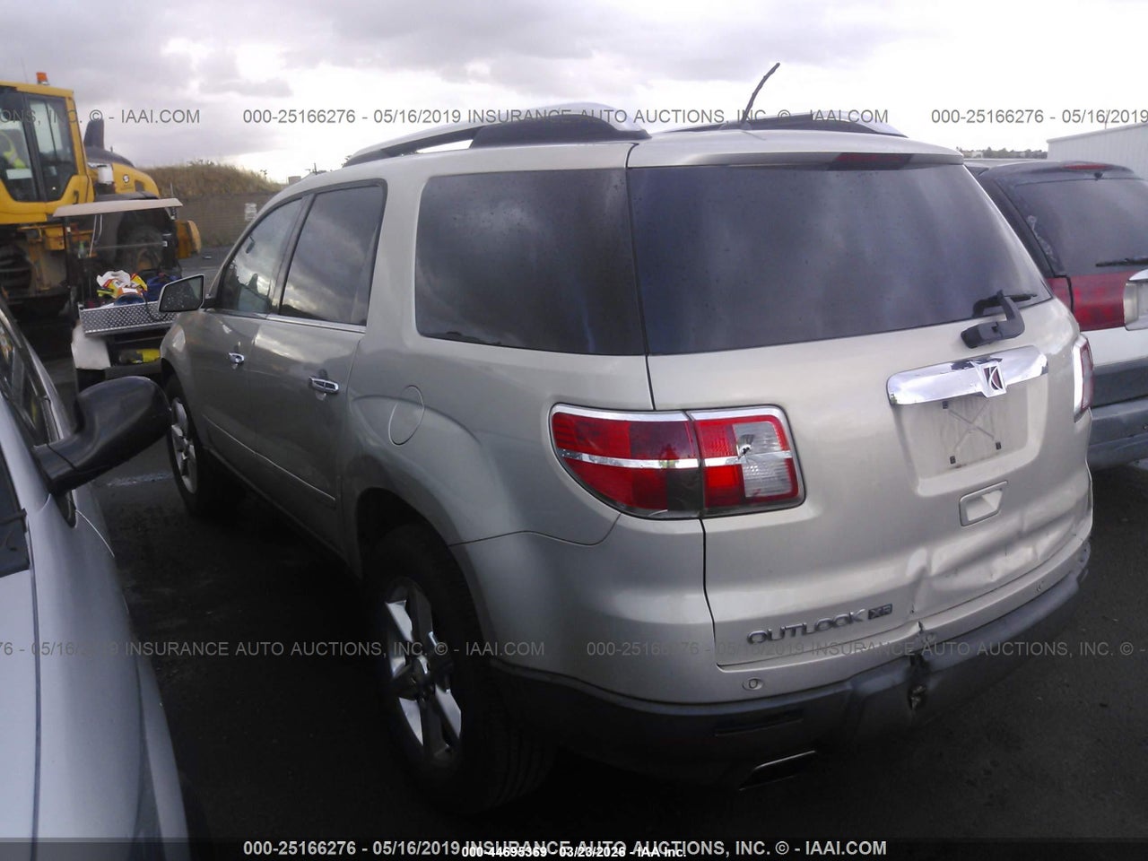 2008 SATURN OUTLOOK XR thumbnail 4