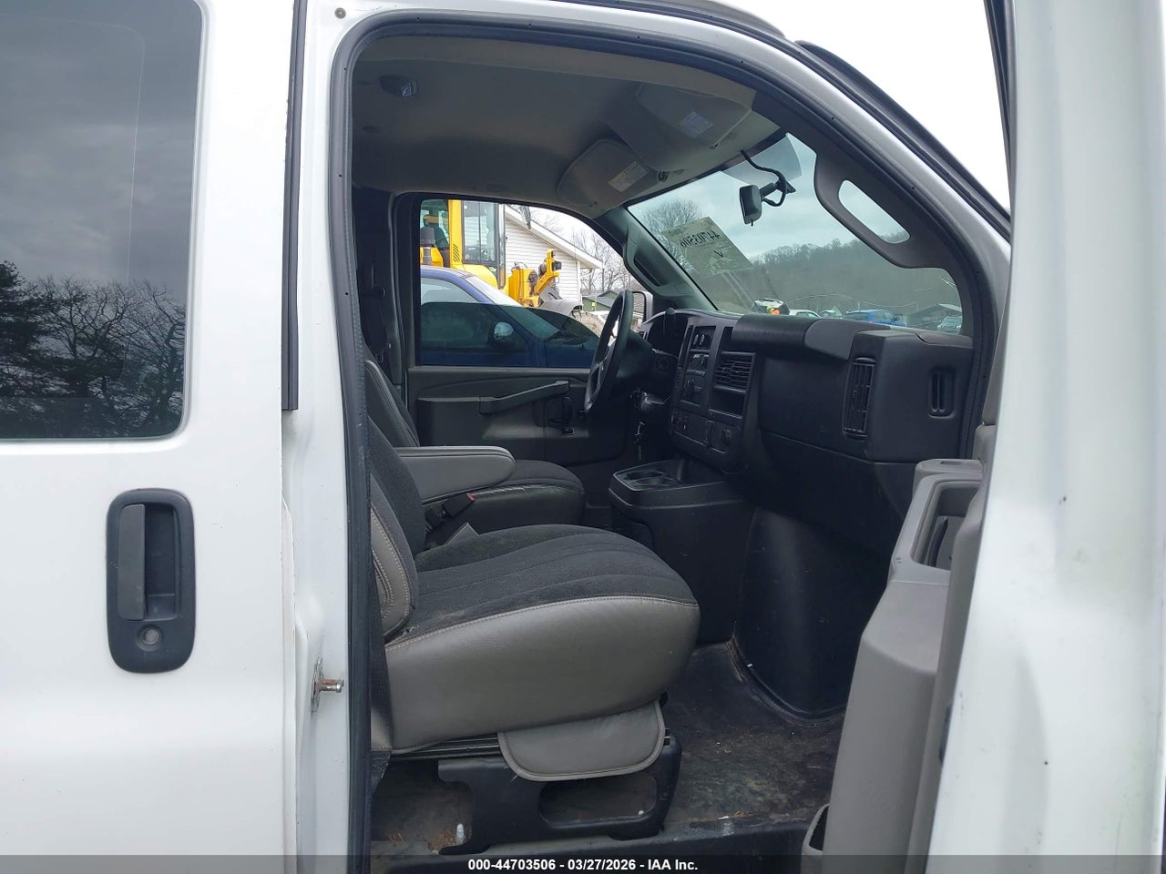 2018 GMC SAVANA 2500 WORK VAN thumbnail 6