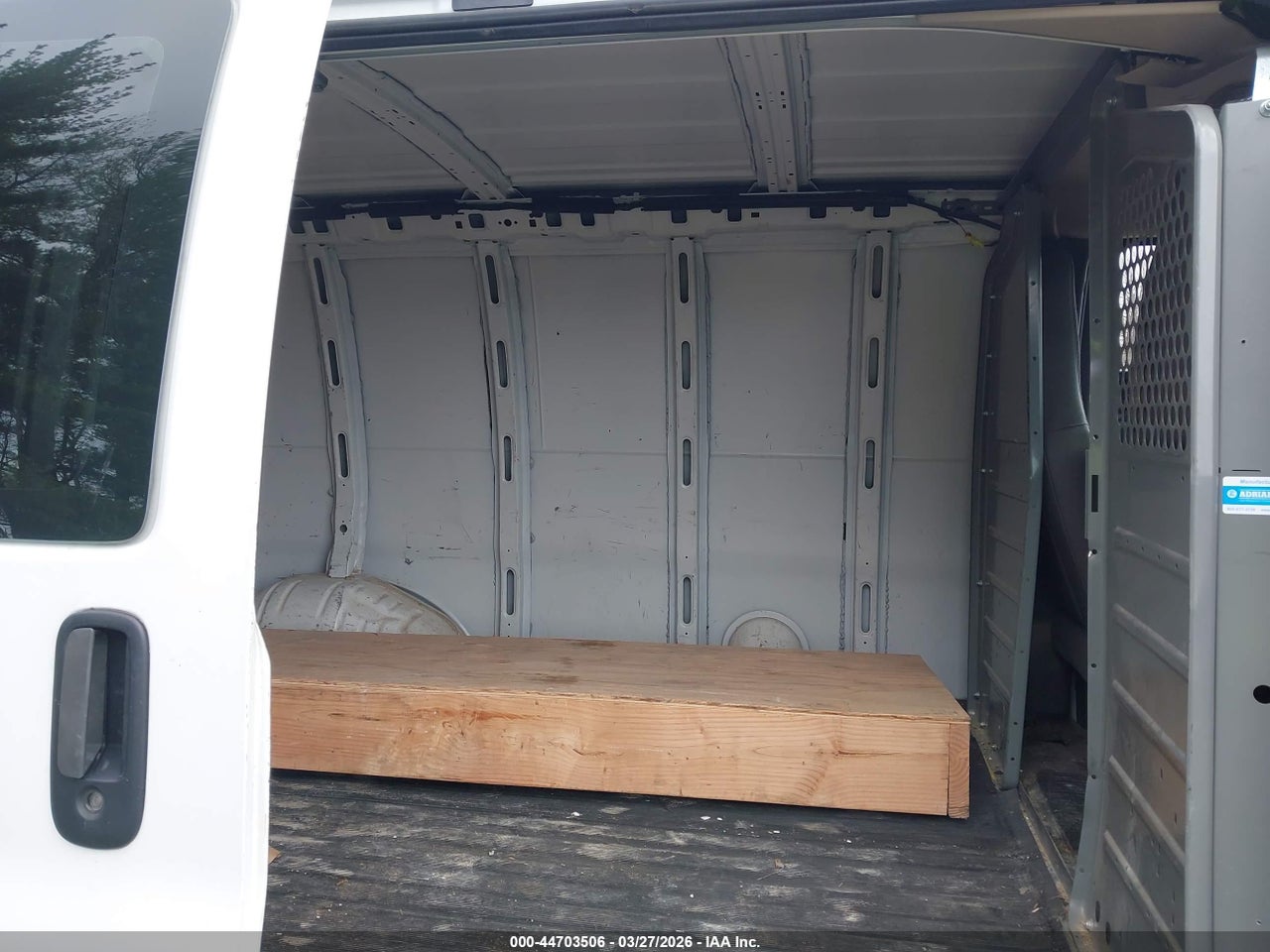 2018 GMC SAVANA 2500 WORK VAN thumbnail 9