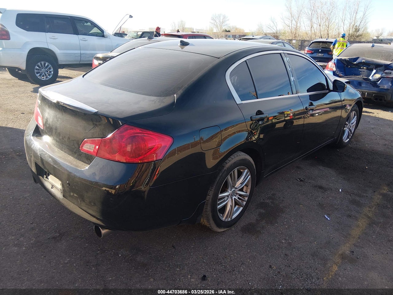 2012 INFINITI G37X   · 4/12