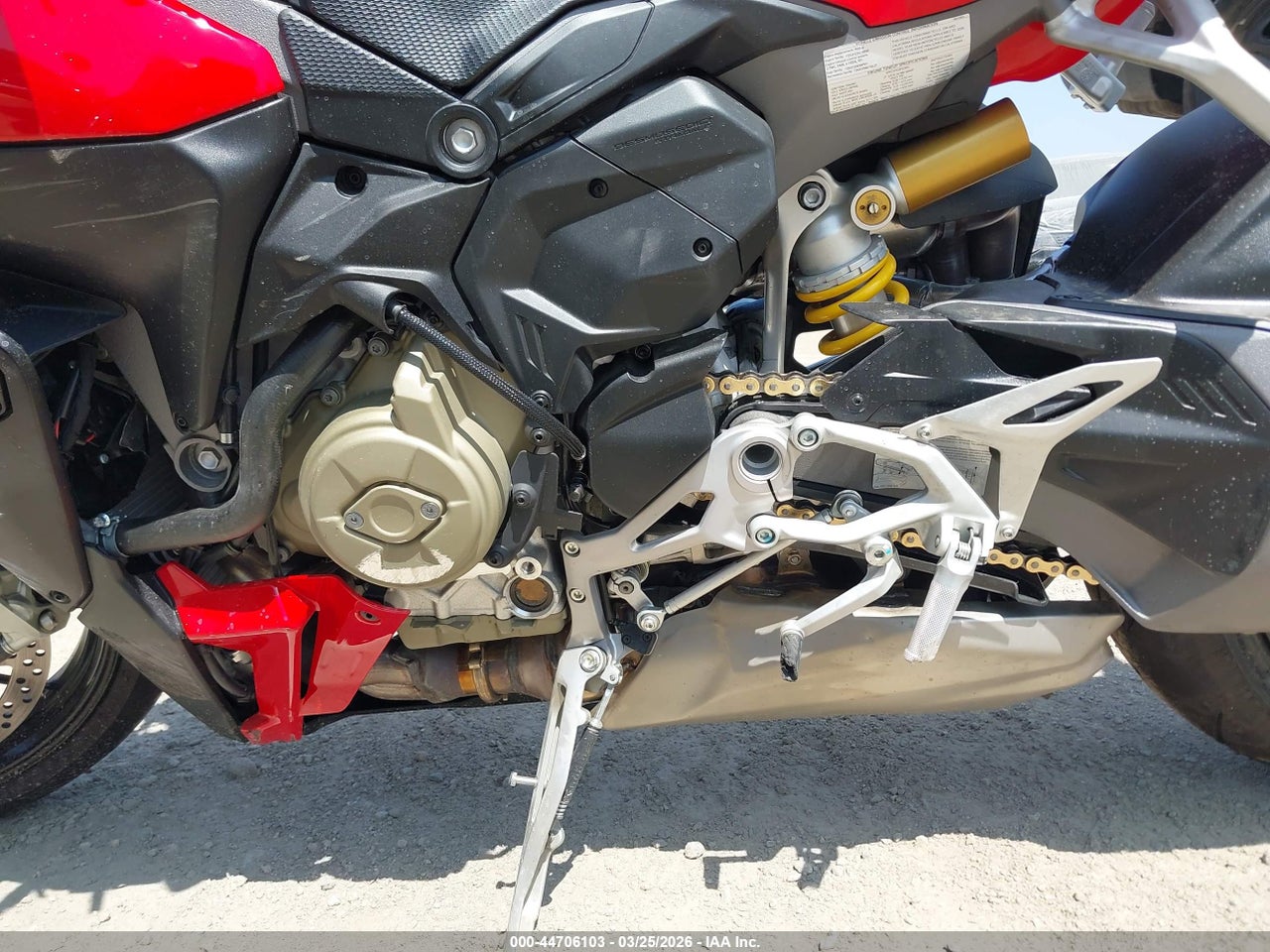 2026 DUCATI STREETFIGHTER V4/V4S thumbnail 10