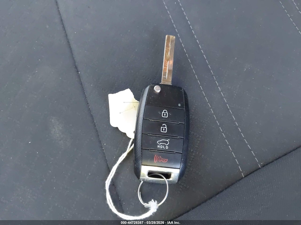 2017 KIA SORENTO 2.4L L thumbnail 12