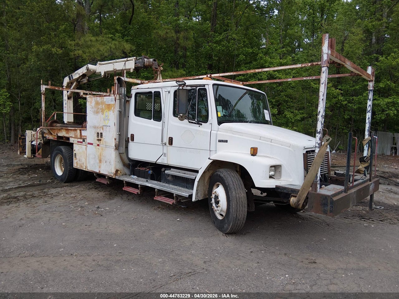 1FVABTAK11H****** · 2001 FREIGHTLINER MEDIUM CONVENTIONAL FL70
